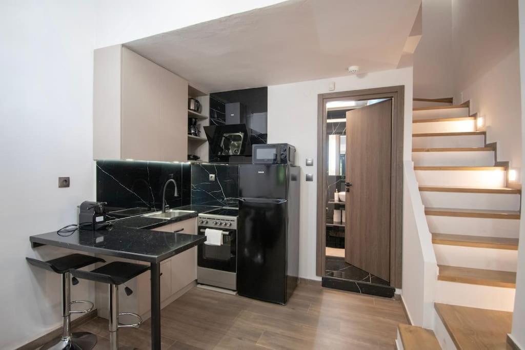 Antigonidon Loft Apartment Солун Екстериор снимка