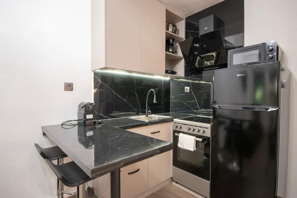 Antigonidon Loft Apartment Солун Екстериор снимка