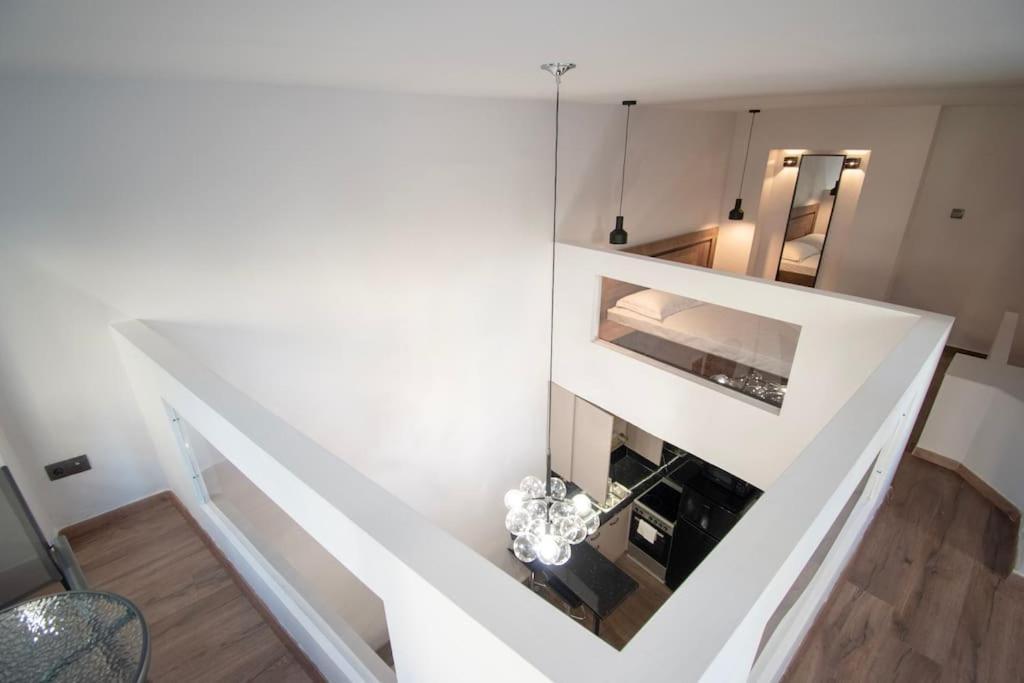 Antigonidon Loft Apartment Солун Екстериор снимка