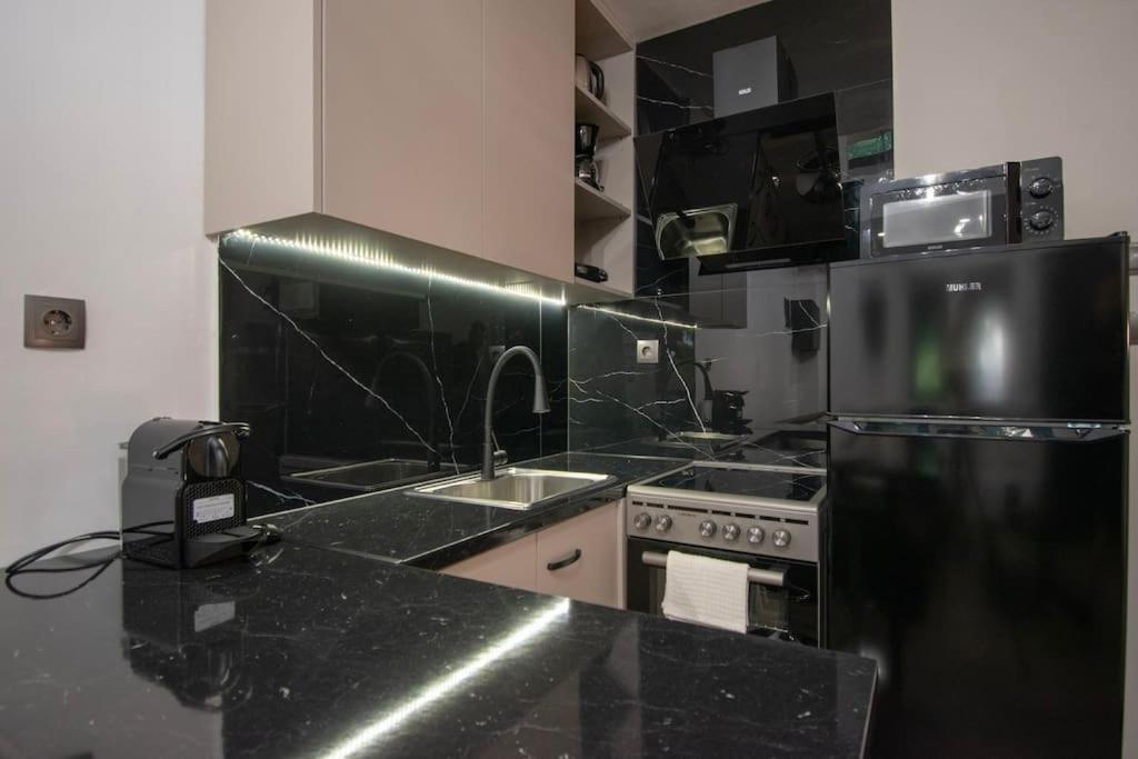 Antigonidon Loft Apartment Солун Екстериор снимка
